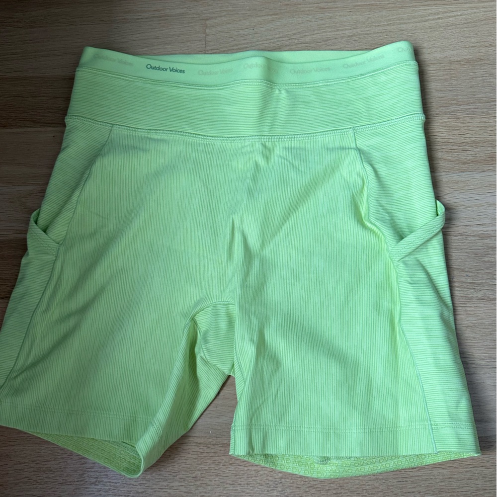 Outdoor Voices Techsweat 5” Thrive Short Size Small